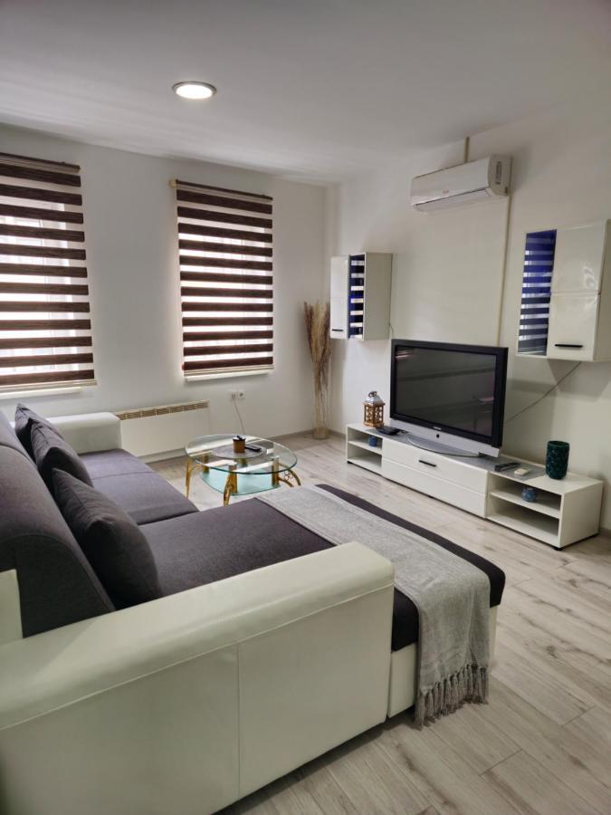 Apartment Aria Винковци Екстериор снимка